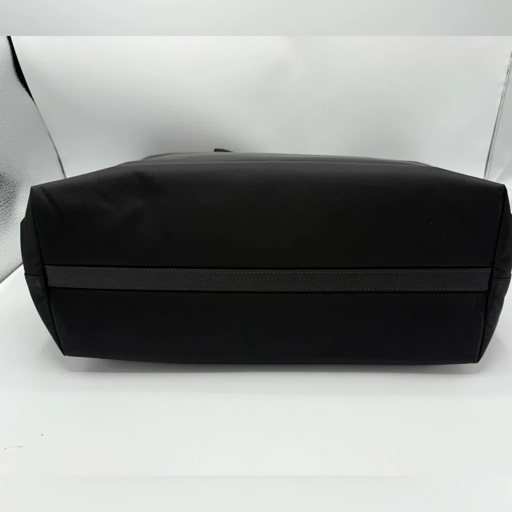 NWT PRADA Re-Nylon/ Leather Padded Large Black tote/ shopping Bag Crossbody mens - Picture 6 of 17